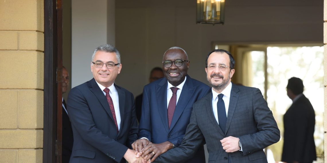 Erhürman ve Hristodulidis salı günü bir araya geliyor