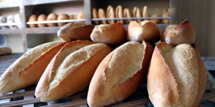 Ekmeğe zam: Fiyat 24 TL oldu