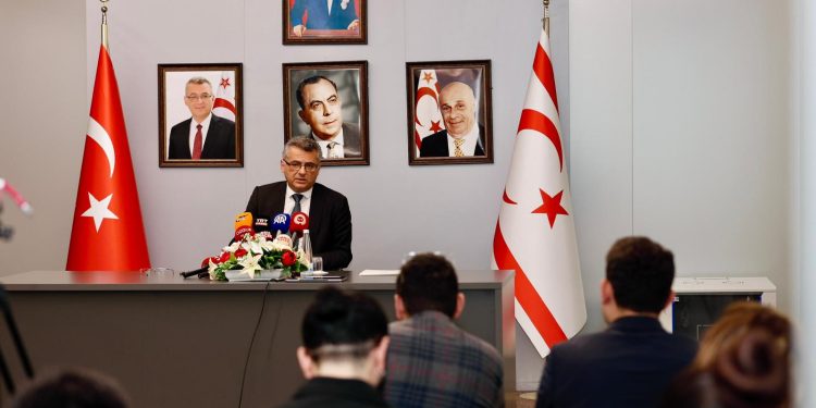 Erhürman: “Ciddiyetle bağdaşmayan açıklamalara yanıt vermekten vazgeçeli çok oldu”