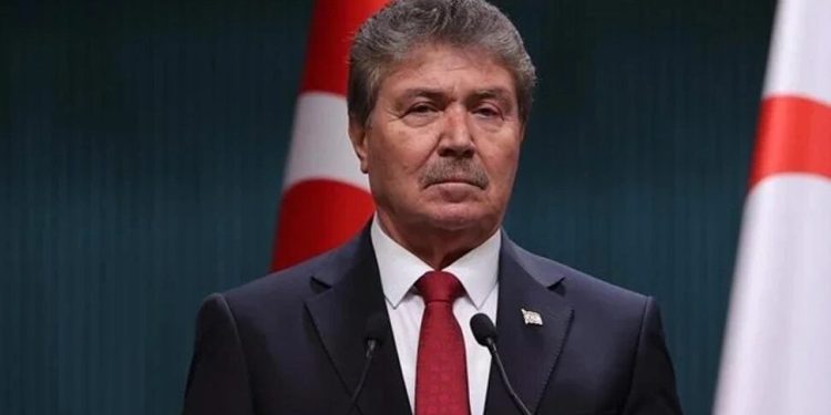 Başbakan Üstel Pamuklu Devlet Hastanesi inşaatında incelemelerde bulundu