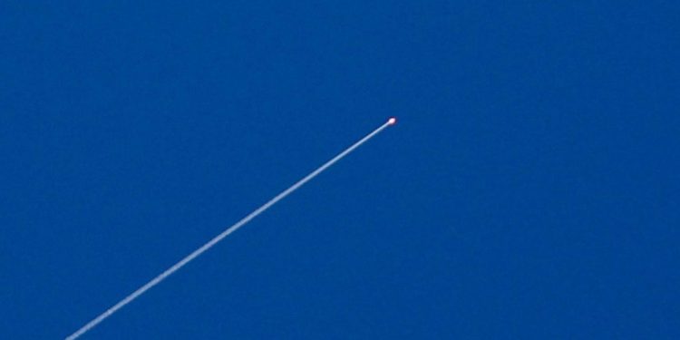 İran, İsrail’e yeni füze ve İHA saldırısı başlattı