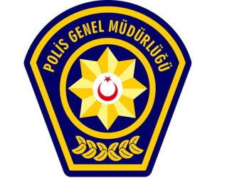 Lefkoşa-Güzelyurt anayolunda sağanak nedeniyle görüş mesafesi azaldı