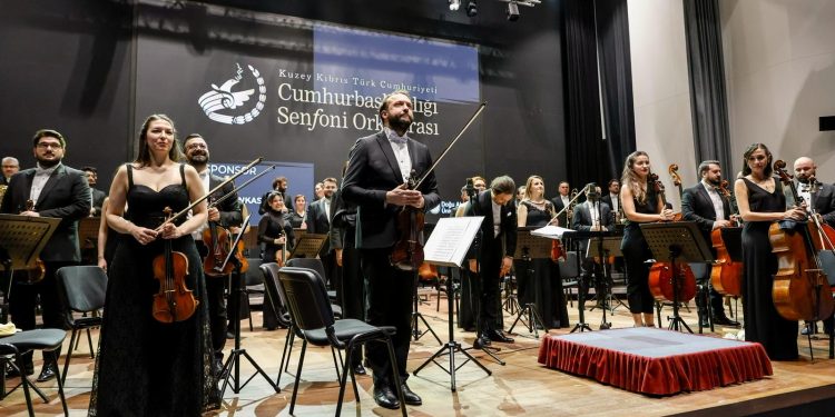 Cumhurbaşkanlığı Senfoni Orkestrası’nın 8 Mart Dünya Kadınlar Günü Konseri dün akşam yapıldı