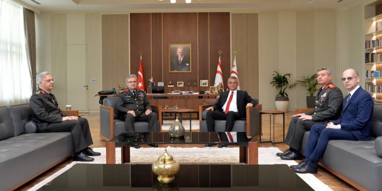 Erhürman, Kara Kuvvetleri Komutanı Orgeneral Tokel’i kabul etti