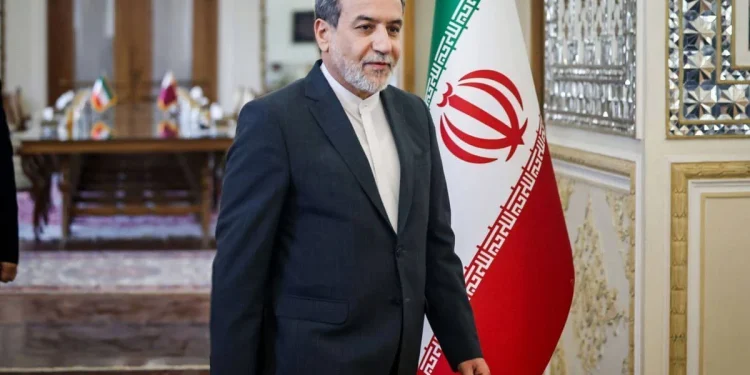 İran Dışişleri Bakanı: “Enerji tesislerimiz hedef alınırsa, bölgedeki Amerikan şirketlerini hedef alacağız”