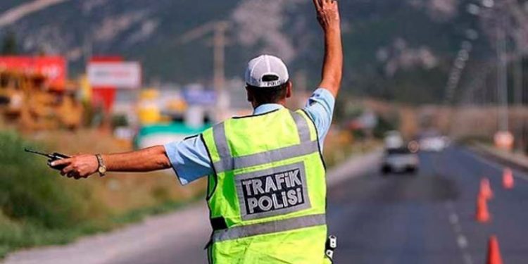 Asayiş ve trafik denetimleri devam ediyor