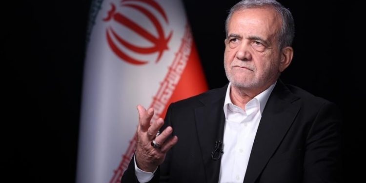 Pezeşkiyan: “İran, altyapısına yönelik her türlü saldırıya güçlü şekilde karşılık verecektir”