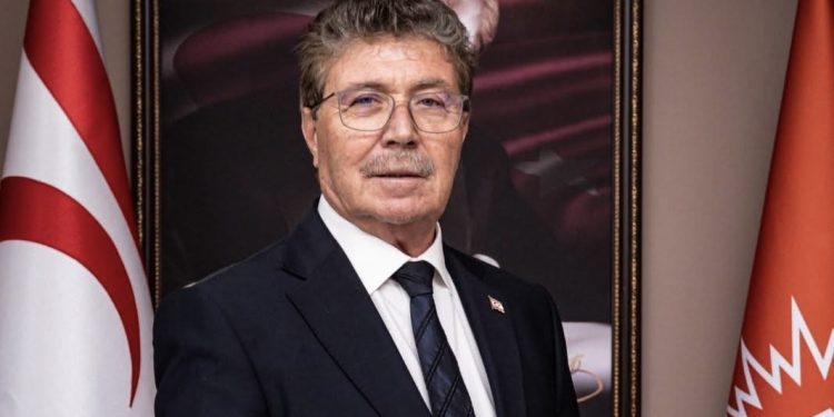 Başbakan Üstel: “Kıbrıs’ta Türk varlığı ebedi…Türkiye’nin ve Türk askerinin adadan ayrılması hayal dahi edilmez”