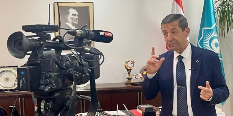 Rum Yönetiminin aşırı silahlanma politikası adayı tehlikeye attı