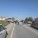 Dörtyol’daki kaza… Büyük trafik levhası yola devrildi