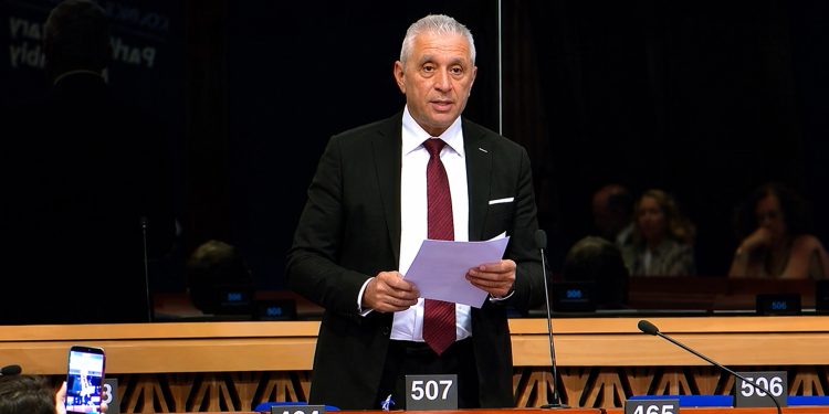 Taçoy, AKPA’da Kıbrıslı Türklere uygulanan izolasyonu gündeme taşıdı