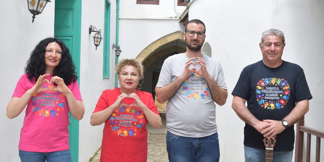 Lefkoşa Belediye Orkestrası işaret dili eğitimi verecek