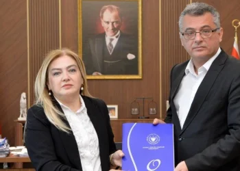 Ombudsman Varol, ikinci altı aylık raporu Erhürman’a sundu