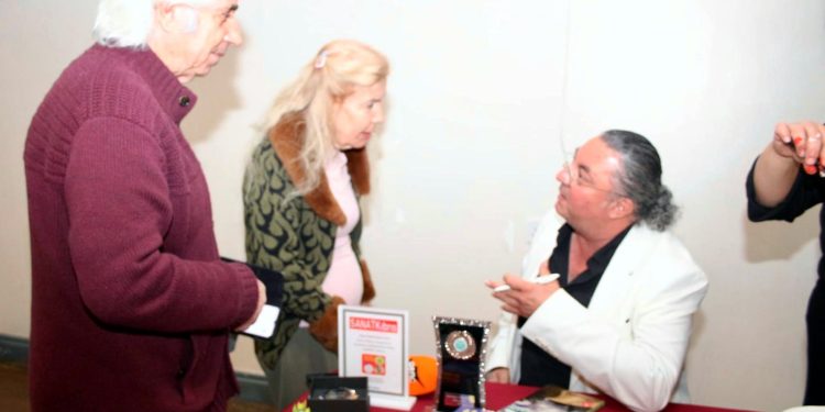 Hasan Çakmak Cambridge Üniversitesi’nde öğrencilerle buluştu