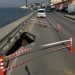 Polisten uyarı: Gemikonağı’nda yol çöktü
