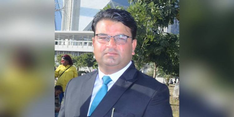 Khurram: Asgari ücrette kesintiler kabul edilemez