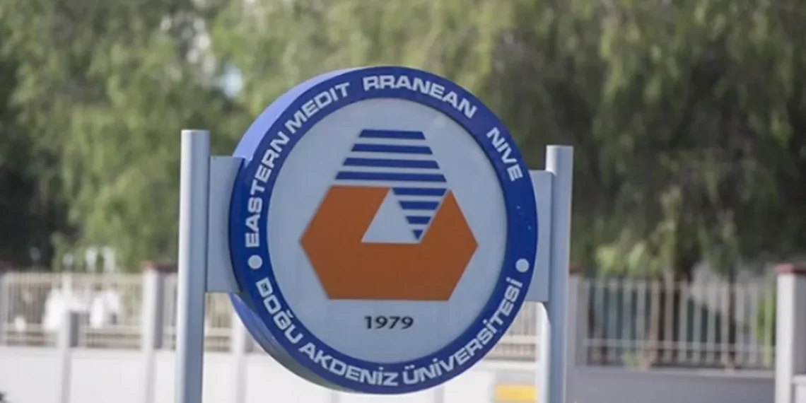 DAÜ Hukuk Fakültesi 30. yılını mezunlarıyla kutluyor