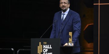 FIBA'nın 2026 Hall of Fame listesine seçilen Hidayet Türkoğlu onurlandırıldı