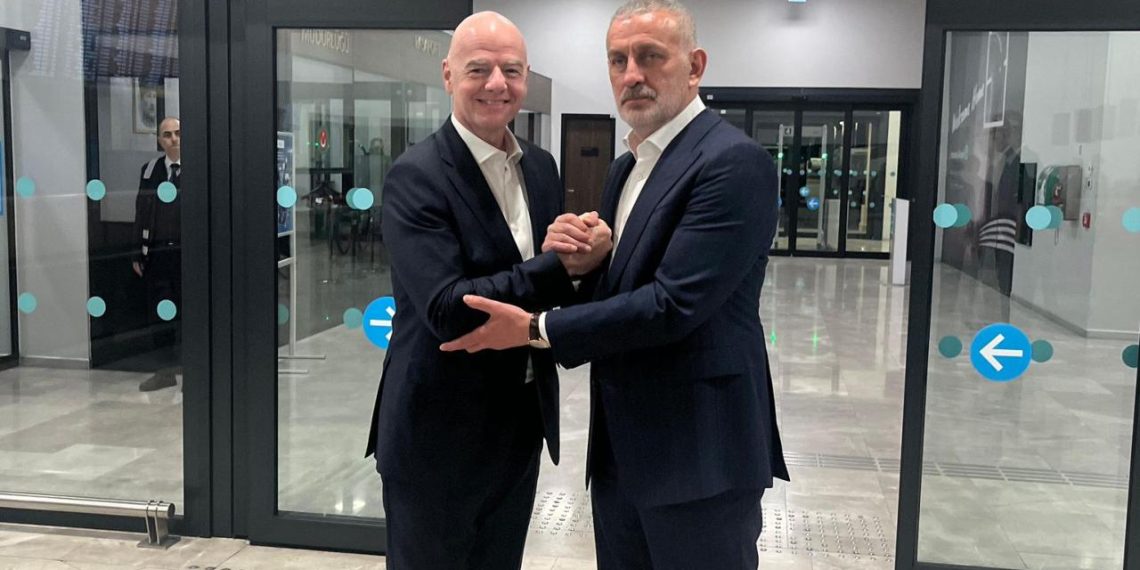 FIFA Başkanı Infantino İstanbul'a geldi