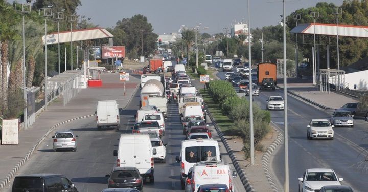 Seyrüseferde 300 bin araç, 1,6 milyar TL gelir