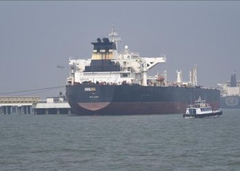 İran basını: Hürmüz Boğazı’ndan bir tanker gemisi daha geçti