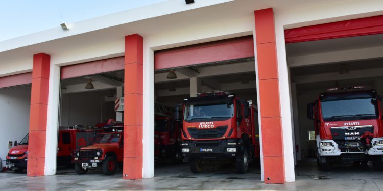 Faal durumdayken ateşlenen biçerdöver tamamen yandı…