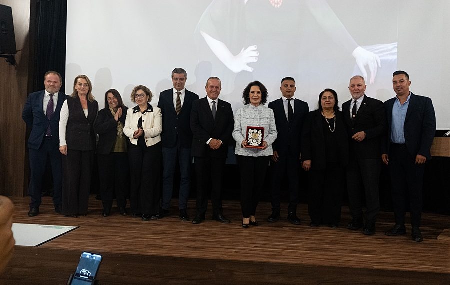 Türk sineması oyuncularından Hülya Koçyiğit, bugün Girne’de söyleşiye katılacak