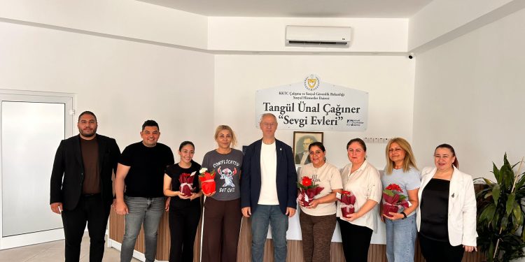 Çalışma Bakanı Hasipoğlu’ndan Anneler Günü’nü ziyareti