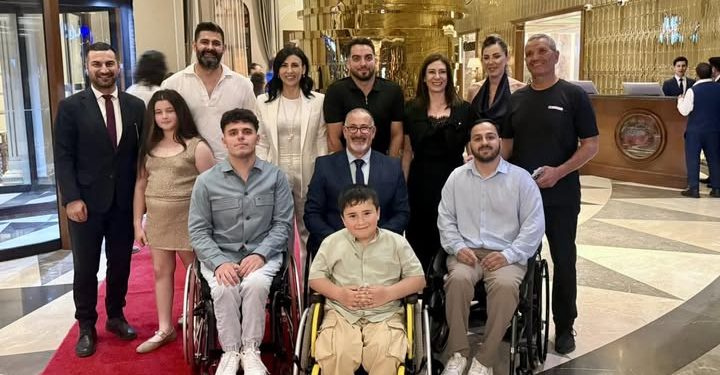 Ortopedik Özürlüler Derneği dayanışma balosu düzenledi