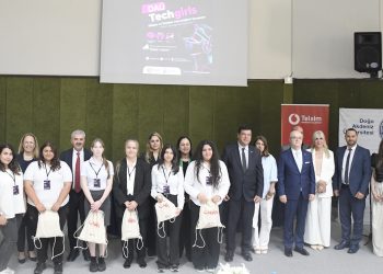 DAÜ TechGirls Komitesi’nin düzenlediği liseler arası bilişim yarışması yapıldı