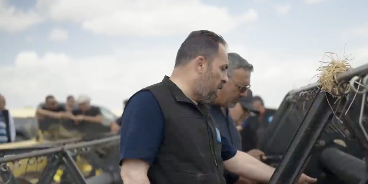DÜÇ’te yılın ilk hasadını Tarım Bakanı Çavuş yaptı