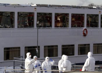 DSÖ: Fransa’da norovirüs vakalarının görüldüğü gemideki yolcular tahliye edildi