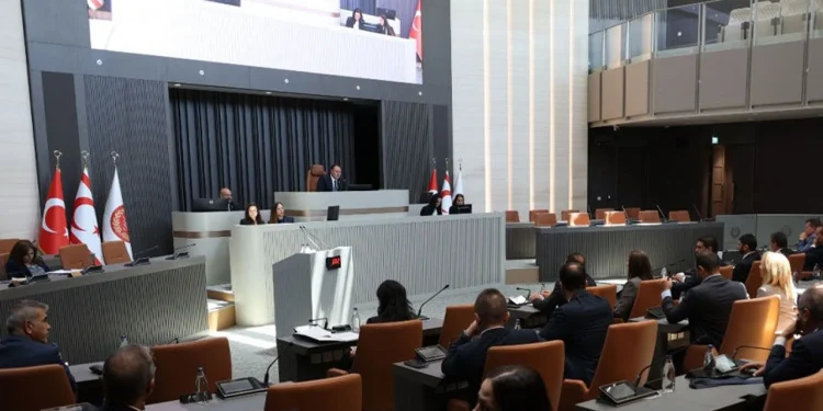 Hapis cezası kaldırıldı: Ceza Muhakemeleri Usulü (Değişiklik) Yasası kabul edildi