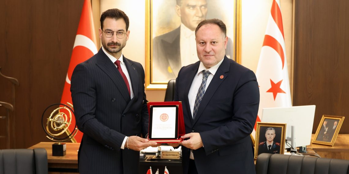 Öztürkler: Yiğitcan gibi sporcularımızın başarıları gençlerimize ilham veriyor