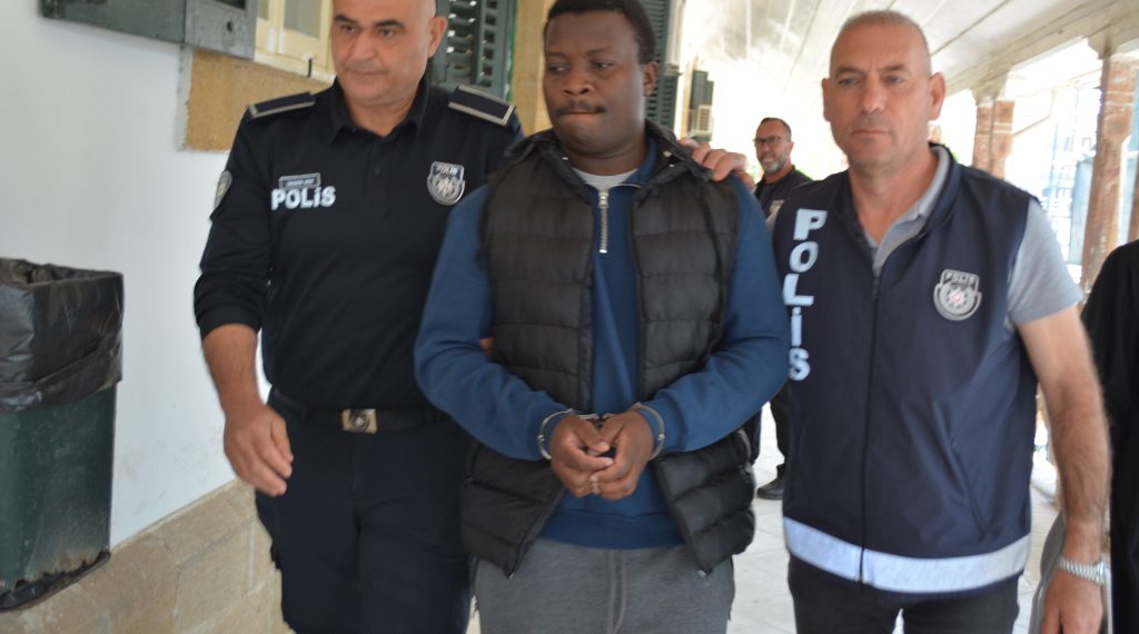 Uyuşturucu satışı ve tasarrufundan yargılanan sanığa 1 yıl 6 ay hapis