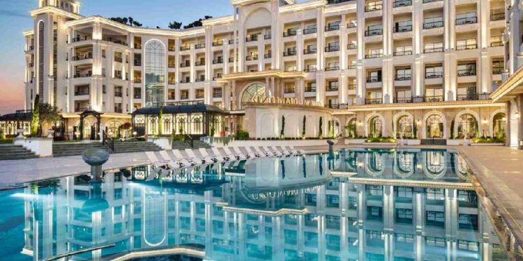 Turizmin yükü casinolu otellerde!