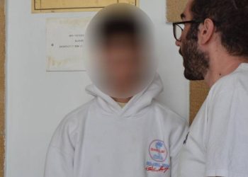 Dört embriyo ile yurt dışına çıkmak izinsiz çıkmak istedi