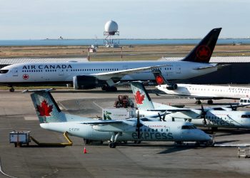 Air Canada yakıt krizi nedeniyle uçuşlarını azaltıyor