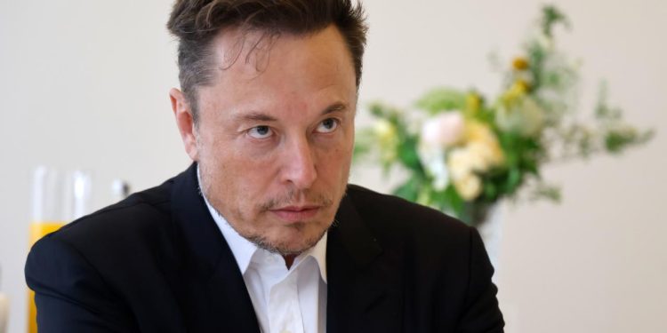 Elon Musk’tan “Terminatör” uyarısı: Yapay zeka hepimizi öldürebilir