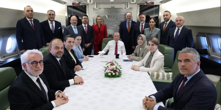 Erdoğan: Türk dünyası Kıbrıs Türk halkını bağrına basıyor