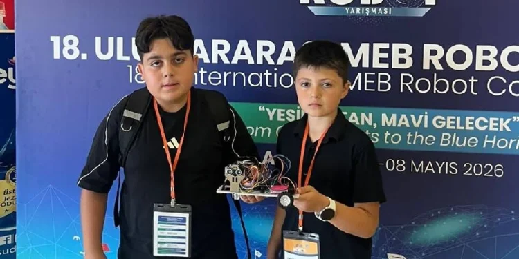 Hala Sultan İlahiyat Koleji öğrencileri Uluslararası MEB Robot Yarışması’nda ilk 10’a girdi