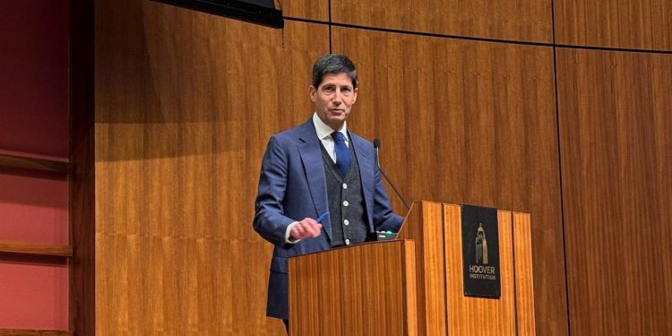 ABD Senatosu Fed başkanlığı için Kevin Warsh’u onayladı