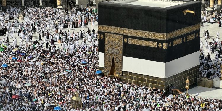 Suudi Arabistan: 1,5 milyondan fazla hacı adayı kutsal topraklara ulaştı