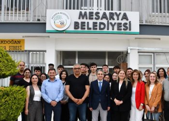 Mesarya Belediye Başkanı Latif, gençlerle bir araya geldi