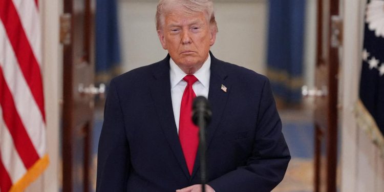 Trump tarihsel olarak en sevilmeyen başkan haline geldi