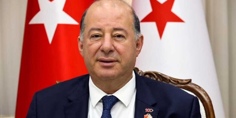 Dinçyürek: Güçlü bir sağlık sistemi özverili sağlık çalışanlarıyla mümkün