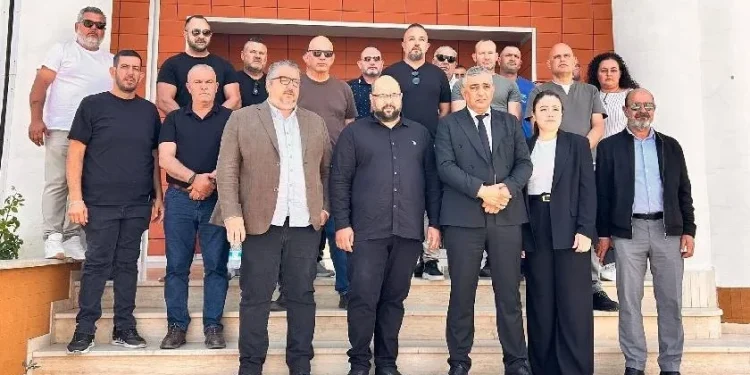 Mesarya Belediye Başkanı Ahmet Latif, yargılandığı davadan beraat etti