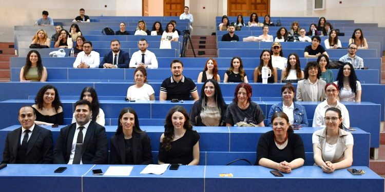 “TOLES Mezunlar Zirvesi” DAÜ’de yapıldı
