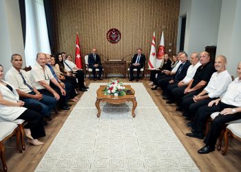 Öztürkler:Ne verilecek bir karış toprağımız var, ne de Anavatan Türkiye’nin garantörlüğünü tartışırız