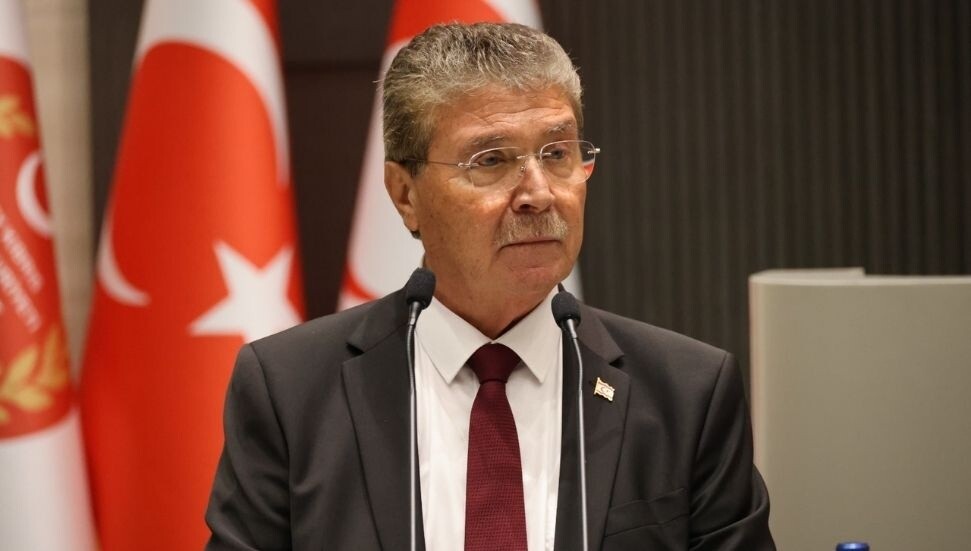Başbakan Üstel’den Fransa-Güney Kıbrıs Rum Yönetimi anlaşmasına tepki